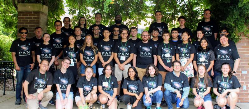 A summer with young nuclear astrophysicists